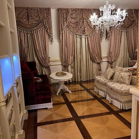 Hotel Villa Pigalle Тецце-суль-Брента Экстерьер фото