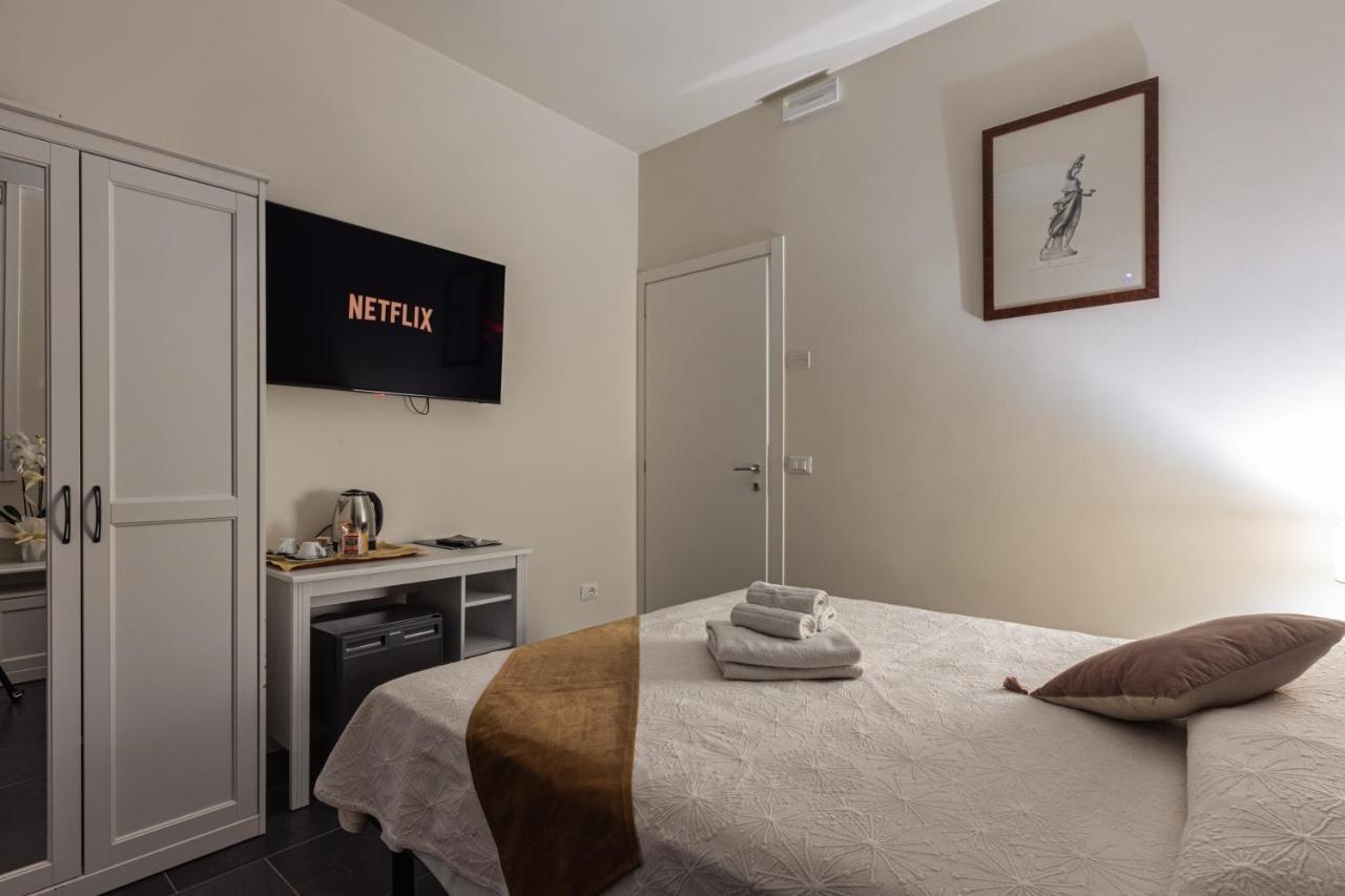 Hotel Villa Pigalle Тецце-суль-Брента Экстерьер фото