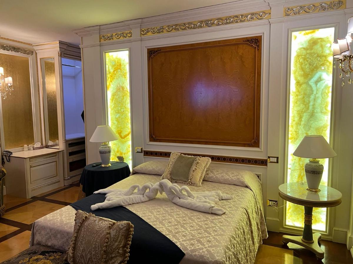 Hotel Villa Pigalle Тецце-суль-Брента Экстерьер фото